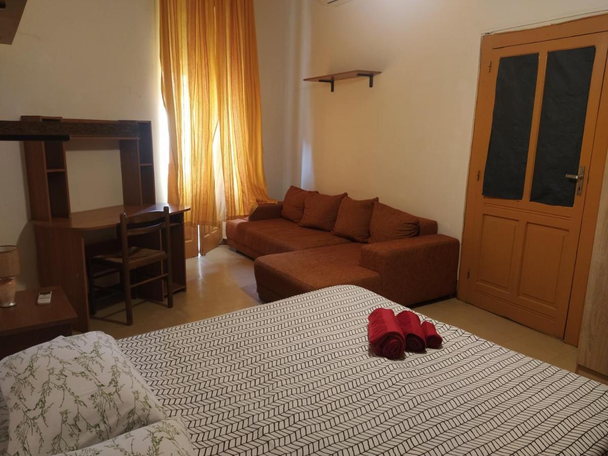 Bed and Breakfast Milhouse à Cagliari Extérieur photo